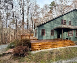 160 Lystra Hills Ln in Chapel Hill, NC - Building Photo - Building Photo