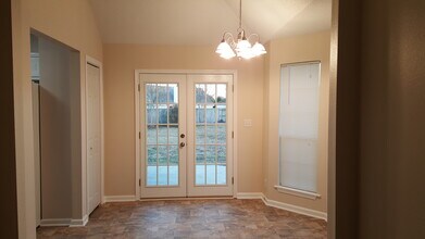 107 Enlish Dr in Bonaire, GA - Building Photo - Building Photo