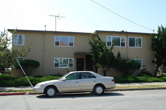 6534 Stockton Ave in El Cerrito, CA - Building Photo - Building Photo