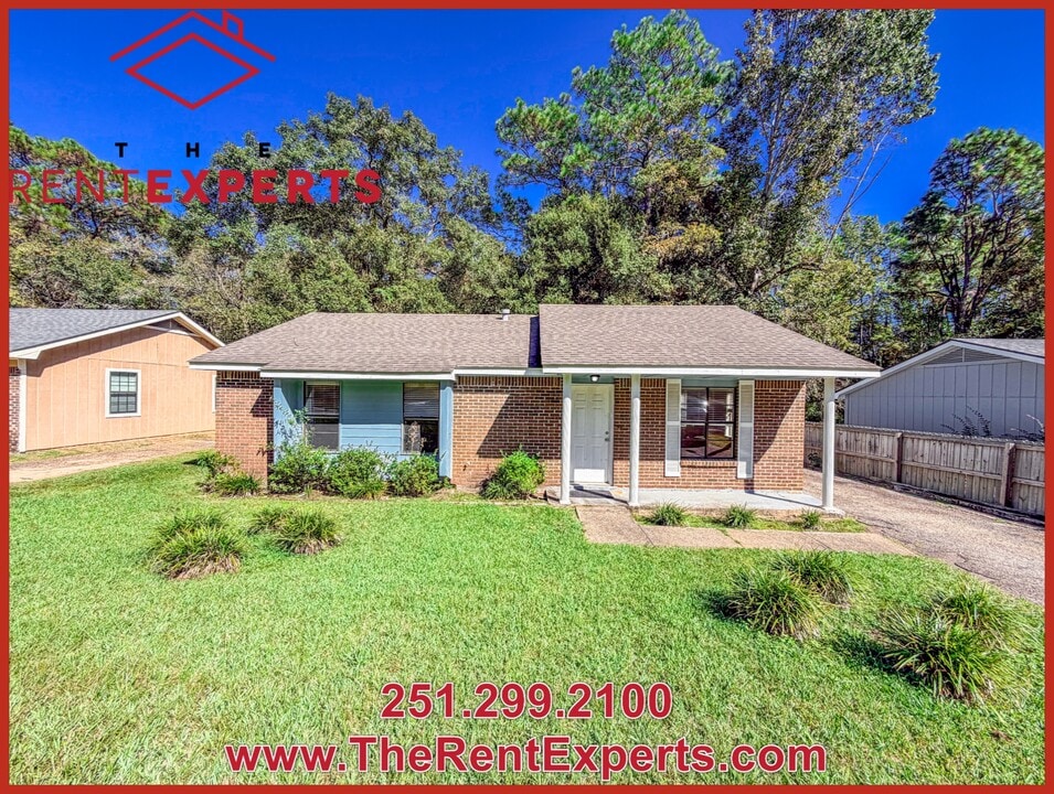 817 Timbers Dr in Mobile, AL - Building Photo