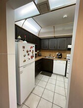 8301 Sands Point Blvd, Unit 106 in Tamarac, FL - Building Photo - Building Photo