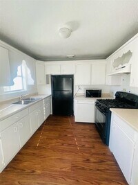 1103 E 25th St photo'