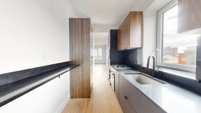 95 Verona St in Brooklyn, NY - Building Photo - Building Photo