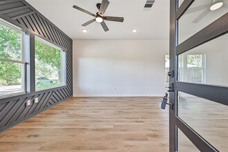 1-3rd 1/2 2nd St N in Texas City, TX - Building Photo - Building Photo