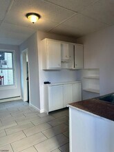 841 Rebecca Pl in Elizabeth, NJ - Building Photo - Building Photo