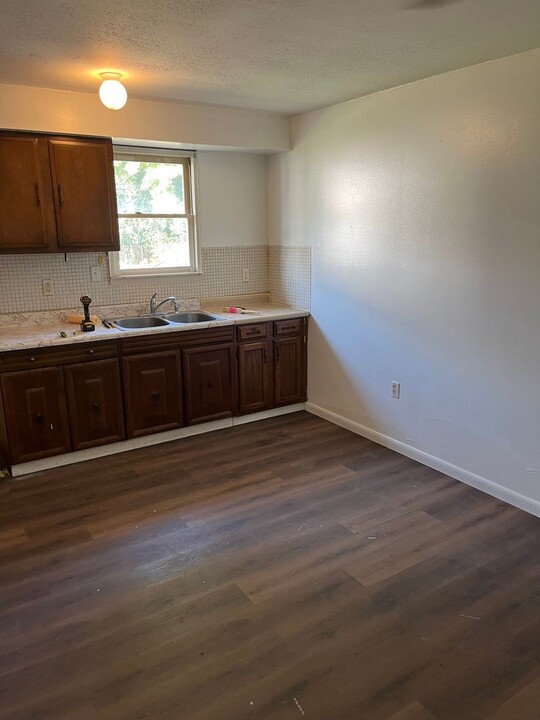 2430 N Grand Ave E-Unit -2436 North Grand Ave East in Grandview, IL - Building Photo