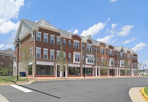 10066-10072 Market St in Manassas, VA - Building Photo