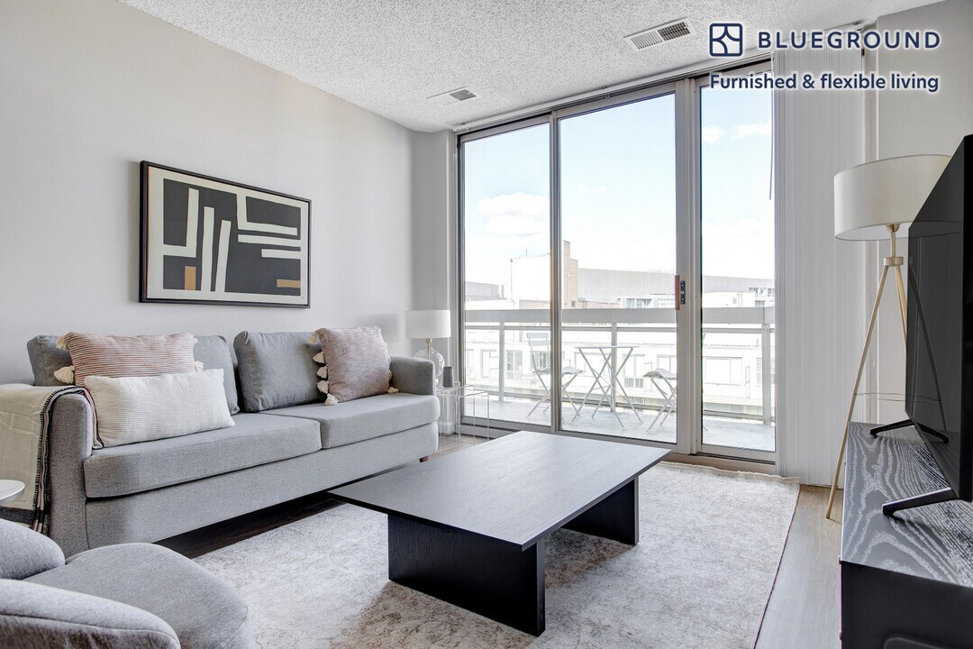 2140 L St NW-Unit -FL11-ID387 in Washington, DC - Building Photo
