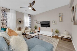 56 Lomita Heights Dr in Las Vegas, NV - Building Photo - Building Photo