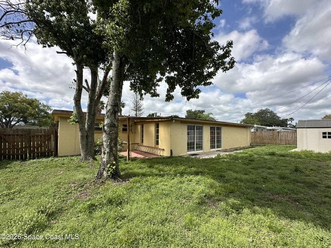 1082 Madrid Rd in Rockledge, FL - Building Photo - Building Photo