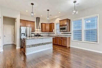 11297 81st Wy N in Maple Grove, MN - Building Photo - Building Photo