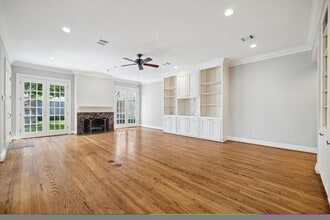 6433 Sewanee Ave in West University Place, TX - Building Photo - Building Photo