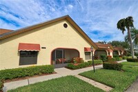 10805 Queen Anne Ln in Naples, FL - Building Photo - Building Photo