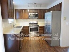 511 Malibu Dr SE in Olympia, WA - Foto de edificio - Building Photo