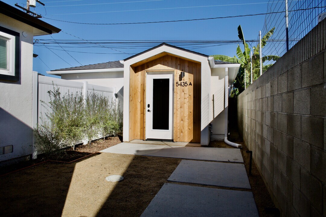 5435 W 123rd Pl, Unit A in Hawthorne, CA - Building Photo