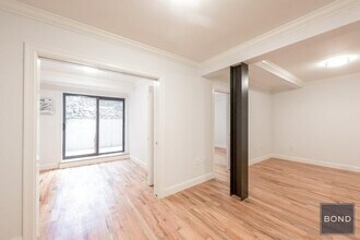 210-220-220 E 22nd St in New York, NY - Building Photo - Building Photo