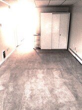 714 1st St S, Unit D in Kirkland, WA - Foto de edificio - Building Photo