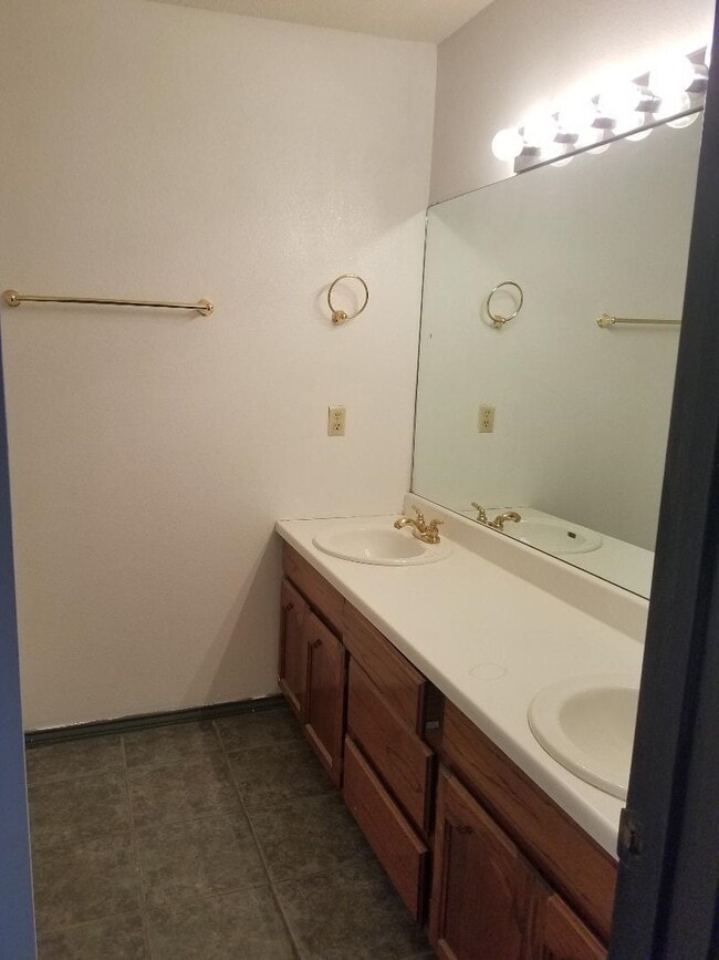 4303 Revolution Rd in Laredo, TX - Building Photo - Building Photo