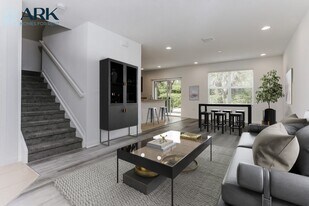 2220 NW Treviso Cir in Port St. Lucie, FL - Building Photo