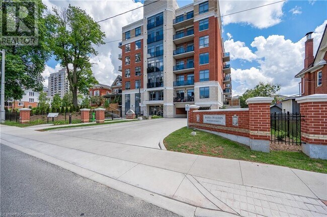 399 Queen St S in Kitchener, ON - Building Photo - Building Photo
