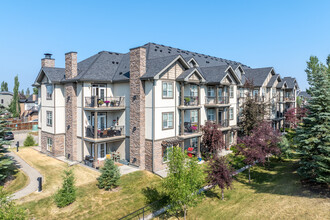 Aberdeen On The Park in Calgary, AB - Building Photo - Primary Photo