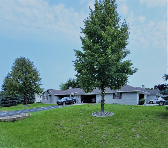 2614 Sandra Rose Ln Rentals in New Franken, WI
