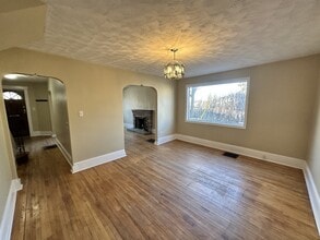 127-127 Steadman St in Moncton, NB - Building Photo - Building Photo