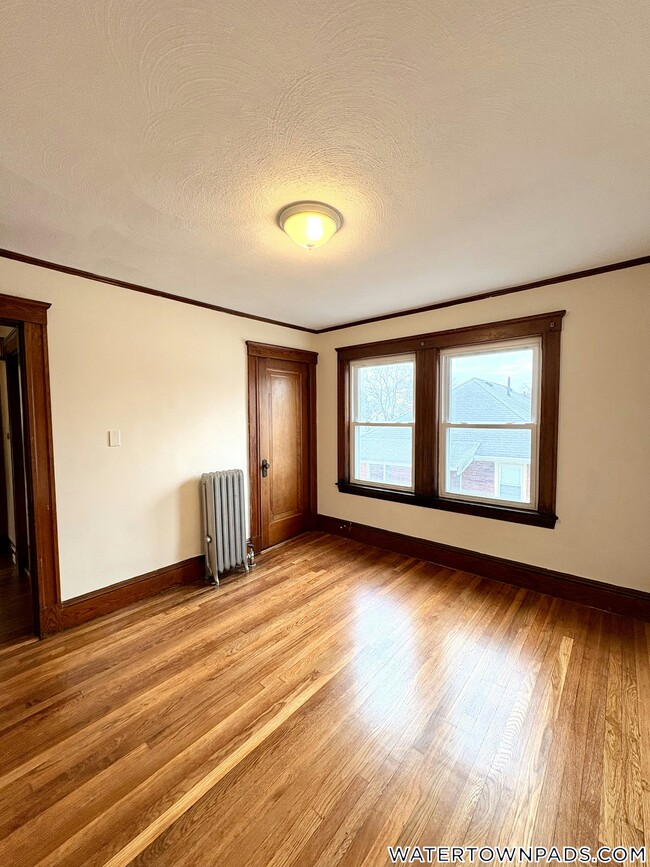 9 Edgecliff Rd in Watertown, MA - Foto de edificio - Building Photo