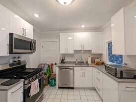 92 Powder House Blvd, Unit 1 in Somerville, MA - Building Photo