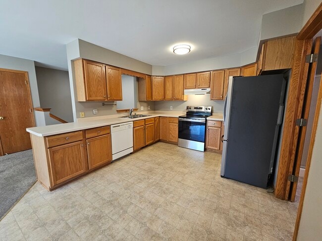 603 Foxmead Pl, Unit 603A in Waterford, WI - Building Photo - Building Photo
