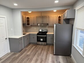 16 Astoria St, Unit Astoria St in Boston, MA - Building Photo - Building Photo