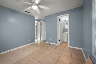 304 Bernard Rd in Jacksonville, FL - Foto de edificio - Building Photo