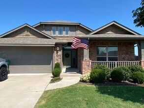 1209 SW 159th Terrace in Oklahoma City, OK - Building Photo - Building Photo