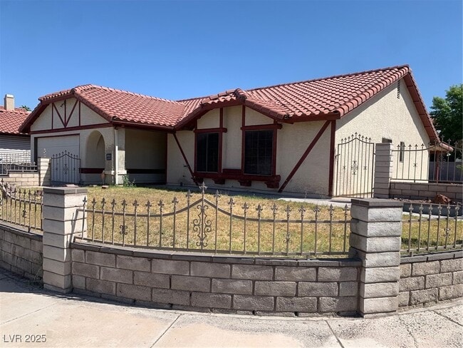 property at 716 Round Table Dr