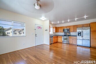 1122 Kukulu St in Kapolei, HI - Building Photo - Building Photo