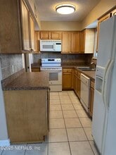 447 Newport Dr in Orange Park, FL - Building Photo - Building Photo