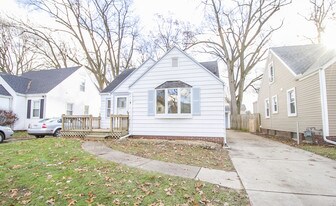 2125 Loxley Rd in Toledo, OH - Building Photo