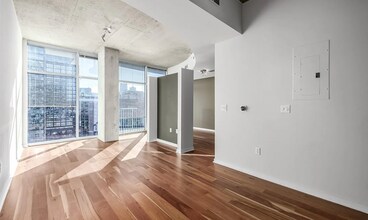 1700 Bassett St, Unit 1321 in Denver, CO - Building Photo - Building Photo