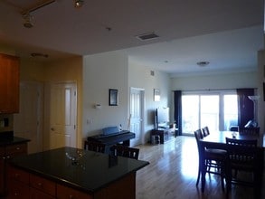 1950 Logan St, Unit 605 in Denver, CO - Building Photo - Building Photo