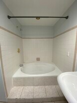 1826 E Lafayette Ave in Baltimore, MD - Building Photo