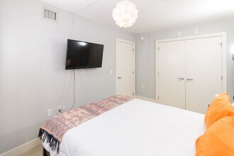 800 4th St SW in Washington, DC - Building Photo - Building Photo