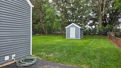 604 Holly Ln in Mount Holly, NJ - Building Photo - Building Photo