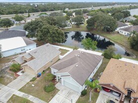 9619 Cypress Harbor Dr in Gibsonton, FL - Building Photo