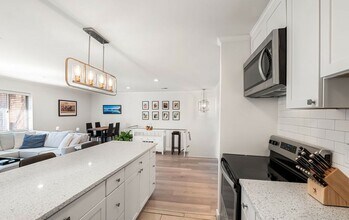 120 W Barre St in Baltimore, MD - Building Photo - Building Photo