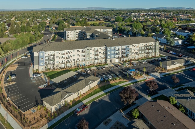 Affinity at Bend 62+ in Bend, OR - Foto de edificio - Building Photo