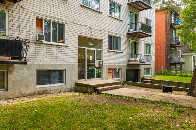 12345 Lapierre Av