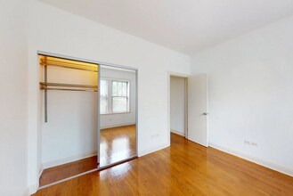 401 E 57th St in New York, NY - Building Photo - Building Photo