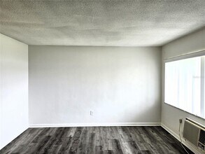 2366 Shelley St in Clearwater, FL - Building Photo - Building Photo