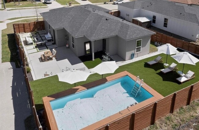 3889 Sam Cir, Unit 2506 in Dallas, TX - Foto de edificio - Building Photo