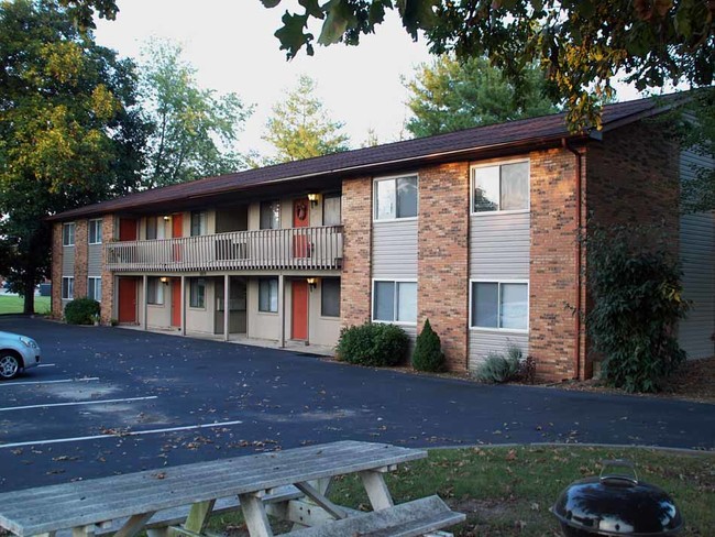 5859 Memory Ln in Belleville, IL - Foto de edificio - Building Photo